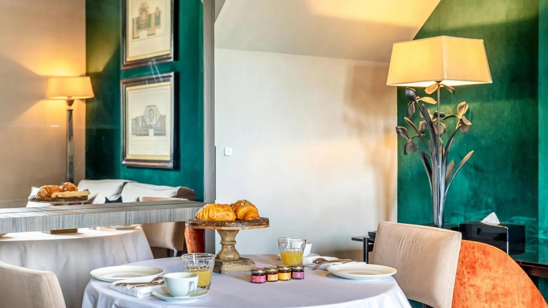 ***** Hotel Maison Boissiere Barnes Residences Paris France